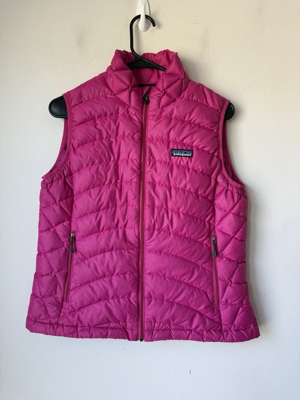 Patagonia Vest Womens Medium Pink Goose Down Puffer Zip Pockets Coat Outdoors